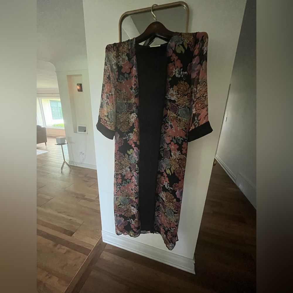 If By Sea Anthropologie Floral Black Kimono Duster Robe Women’s Sz S Boho